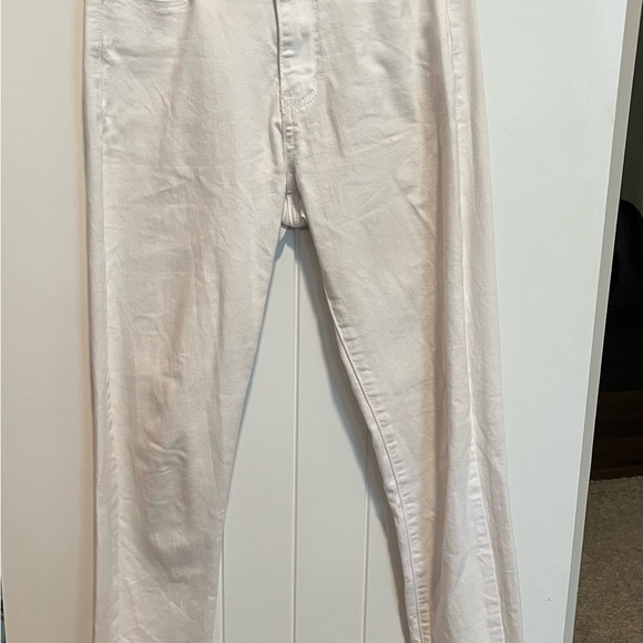 white womens jeans - Picture 2 of 3